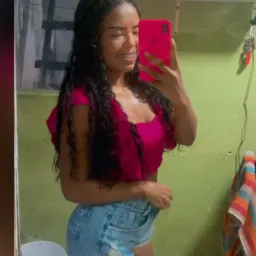 Débora Slots 🎰💸💵💰