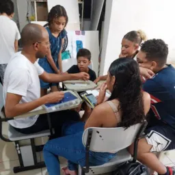 Conferência das Escolas de Robótica - Março 2025 - L gustavo