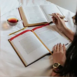 Devocional 📖❤️🔥 MULHERES RESTAURADAS EM CRISTO