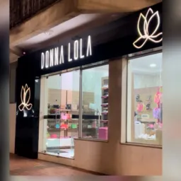 5- Donna Lola: Calçados e acessórios 😍💃🏻👠👟🎒👢🥿👡