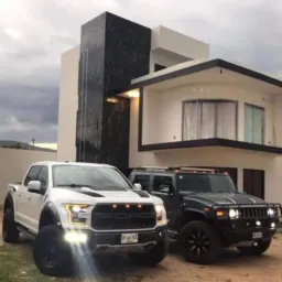 Apenas trocas de casas e  outras coisas que seja por trocas