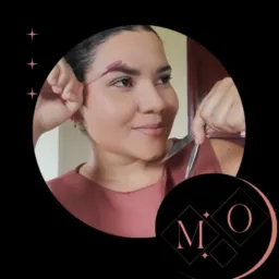 Maria Oliveira | Lash Designer