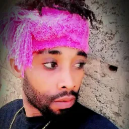 Marrom Bisness