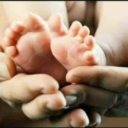 Brechó mamãe e Bebê