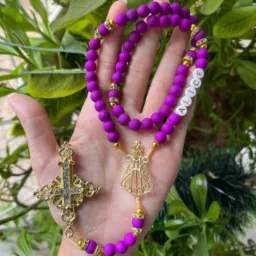 Terços e chaveiros personalizados