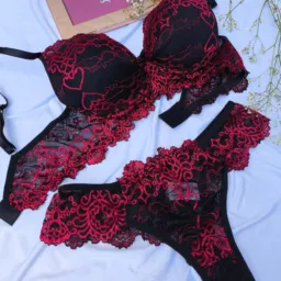 Vendas compras trocas! Venha faturar! Poste suas coisas aqui!Marlene Lourenço lingerie  Santa Helena