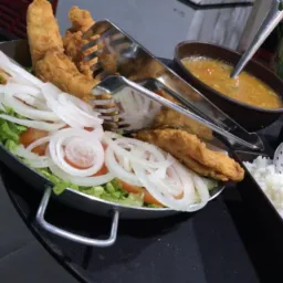 # 🦐🍽️ **Amantes de frutos do mar Pedra de Guaratiba!** 🌊🐠
