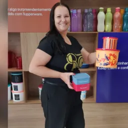 Claudia Rifas Tupperware