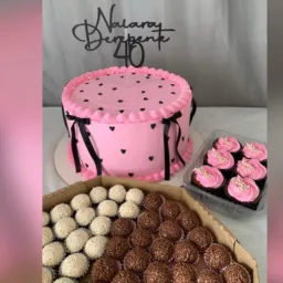 Ellem_Confeitaria🙋🏼‍♀️🍰🎂