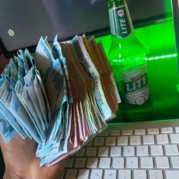 BOT AVIATOR💻✅🌹🚀💸✈️📱