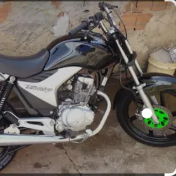 Só tumulto de carro moto