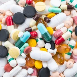 DOAÇÃO DE MEDICAMENTOS👩⚕️👩⚕️👩🦼🥼🚑🩼