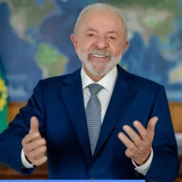 PRESIDENTE LULA.