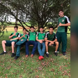 É uz guri pae