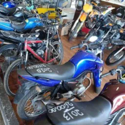 Vendas e trocas de motos de leilão