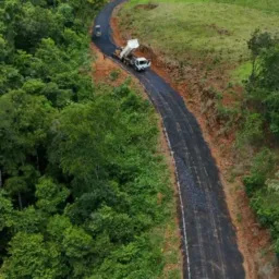 Quedas do Iguaçu em ação só assuntos locais