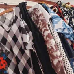 Bazar Das Amigas 👖👕🎽👗