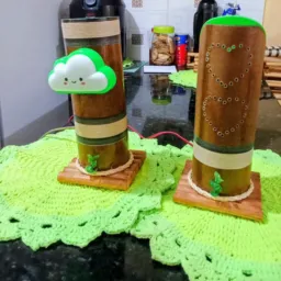 Artesanato tudo feito com amor muito carinho vcs venha já garantir seu além levar vai ajudar obrar.