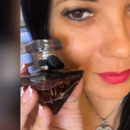 Valéria Oliveira Perfumaria Importada