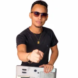 CRISTIANO ROCHA🎼🎤