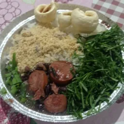 Feijoada e feijão tropeiro