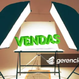 Vende-se tudo por 30 reais 💄💋👚👕👗🩱👠👟👞🥾👠🧢👛💍🪖🕶️🌂🥽