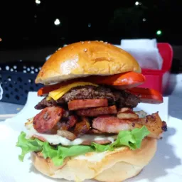Shirley burguer e pastéis 🍔🥪🍟🤤