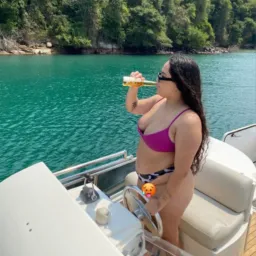 Resenha da mary🤪21 aninhos 🥳
