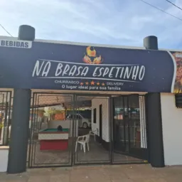 Lanchonete na Brasa espetos