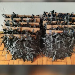 Rifas de pipas, rabiolas e flechinhas