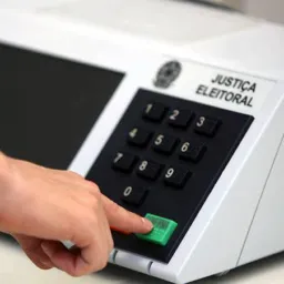 DEMOCRACIA TOTAL.