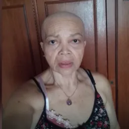 Ajuda em pró do tratamento da Eliana