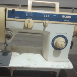 Rifa de máquina de costura