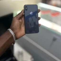 Encontra o que precisa aqui 📱📍