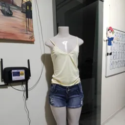 Brechó de roupas, sapatos, utensílios de casa . Novos e usados!