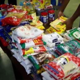 Doações de mantimentos e alimentos fazer o bem ao proximo
