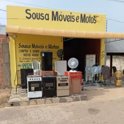 Grupo vip da loja Sousa móveis atrás do ginásio de esportes