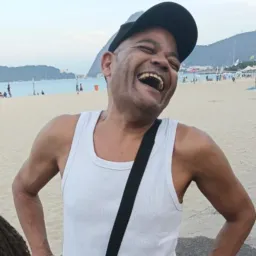 Paquera e amizade entre homens todos com FT NO perfil