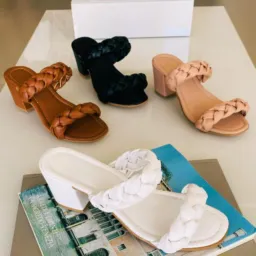 Bazar Garapú 👖👕🥿🧢👟👜🎒👡👗👙👢💄