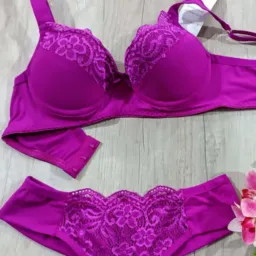 Roupas íntimas feminas