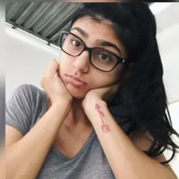 Salas e resenha