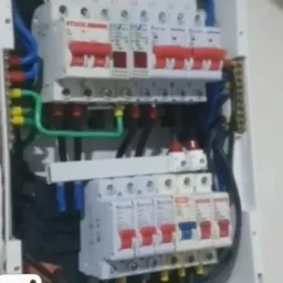 VAGAS ABERTAS DE ELETRICISTA