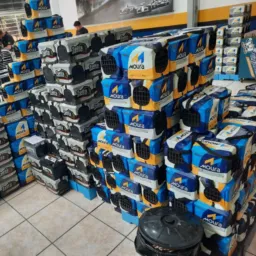 Grupo de venda de  baterias novas