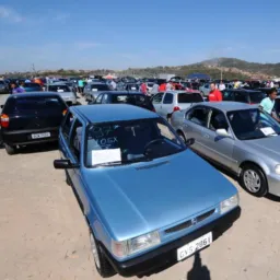 COMPRA E VENDA DE CARRO VELHO QUIRINOPOLIS