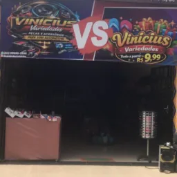 Vinícius variedades e Vinícius som cutuca menino