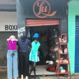 Lú Variedades 🧥👚👕👗🩳👖🧢👒👜👝🎁🎀💳💵