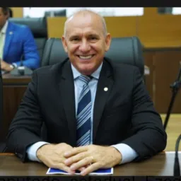 Ezequiel Neiva deputado 44