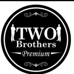 Two brothers calçados