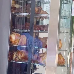 Frango assado sábado,domingo e feriado e outras carnes