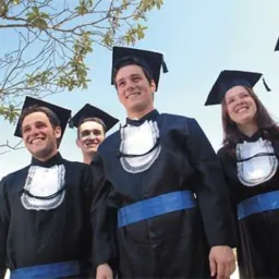 Ensino Médio e Técnico $250